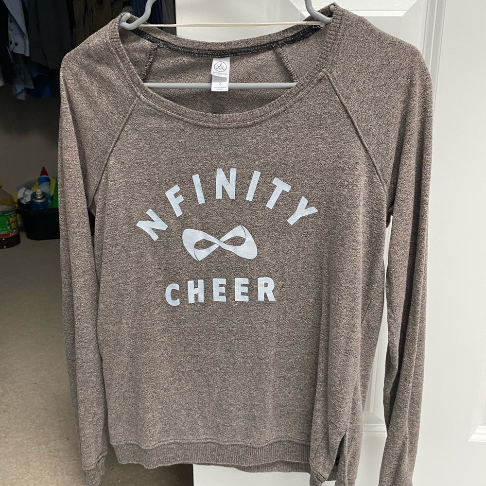 Nifinity sweater size small!